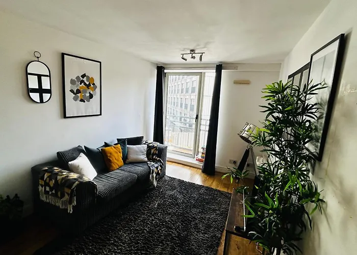 Cozy 1 Bed Flat, Bham City Centre, Free Parking Sleeps 2